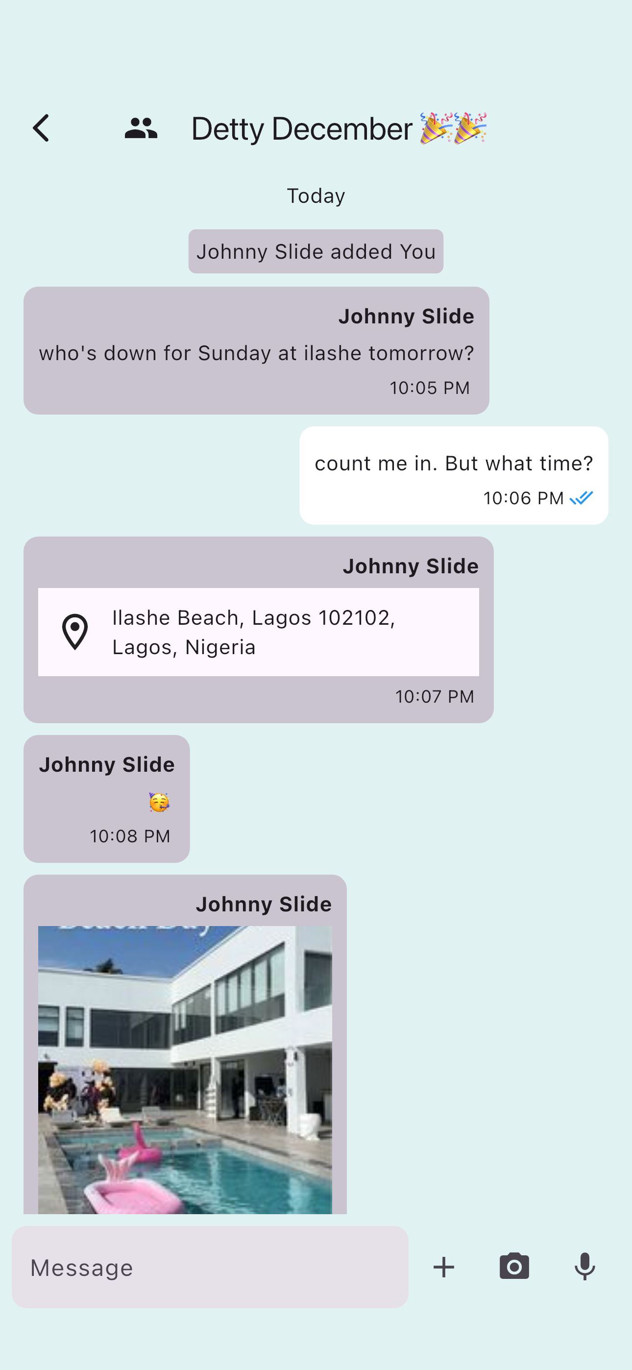 CrossApp - AI group chat conversation with location and photo sharing